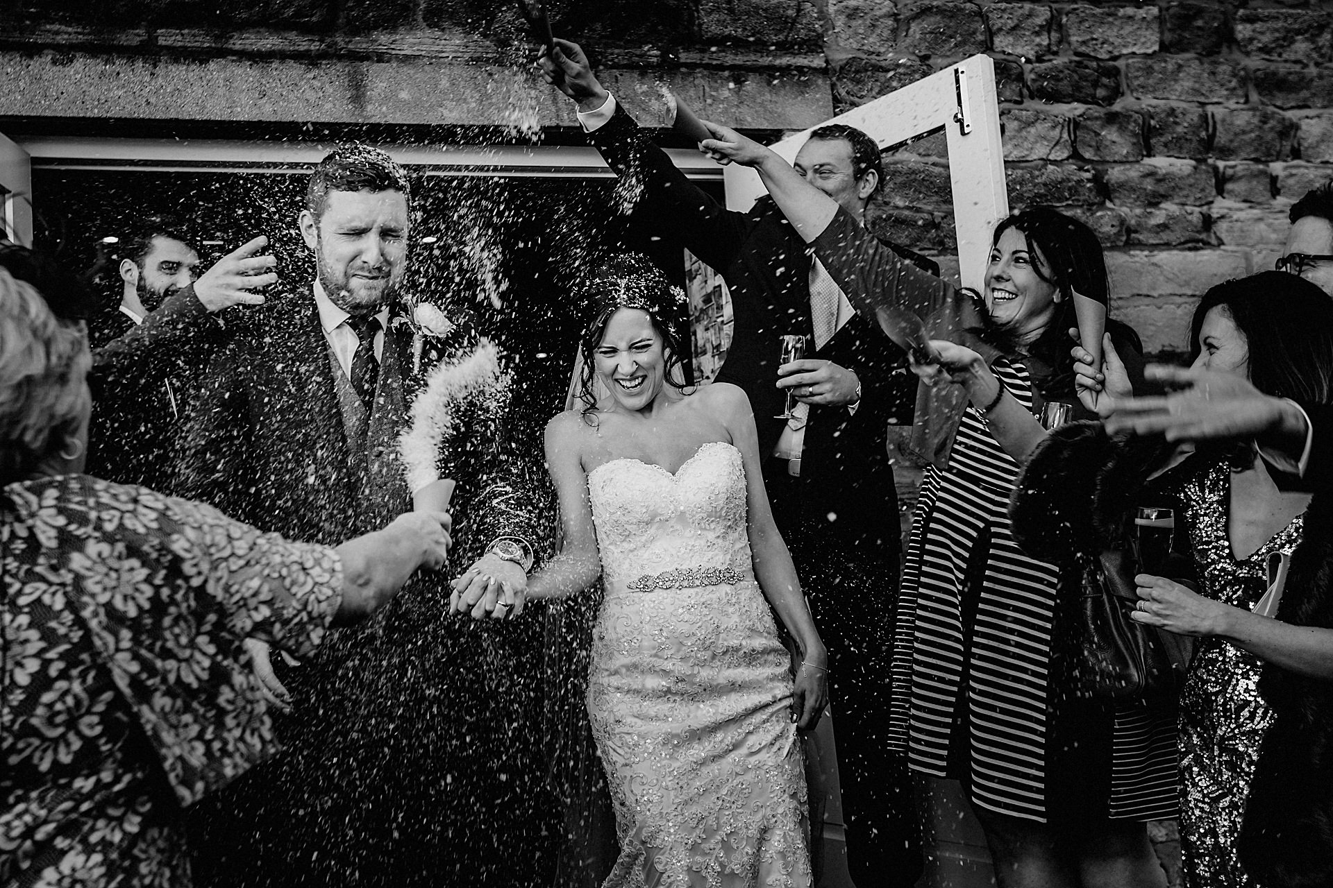 confetti in lancashire, clitheroe wedding, shireburn arms 