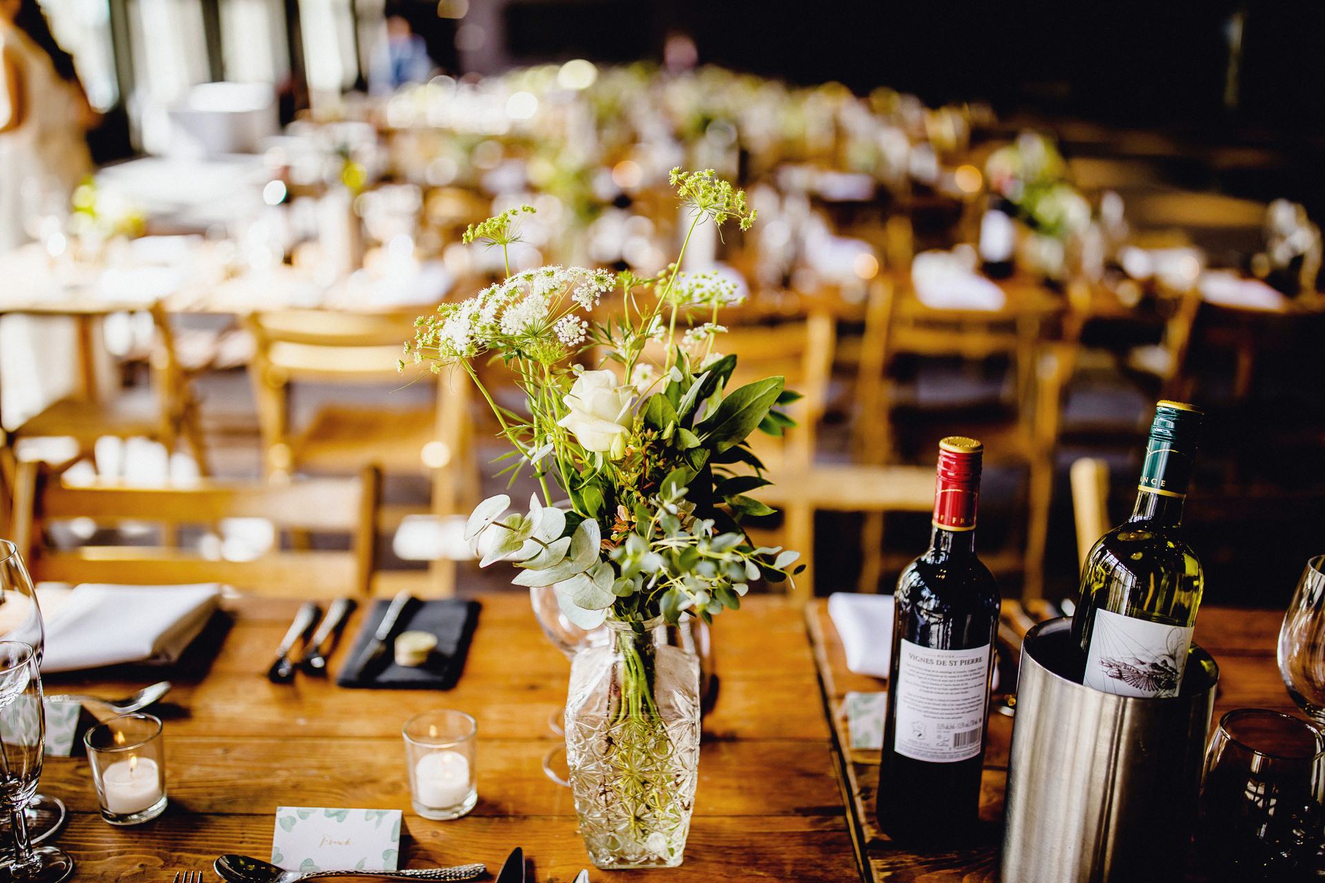 table decor, centrepieces, flowers, rustic