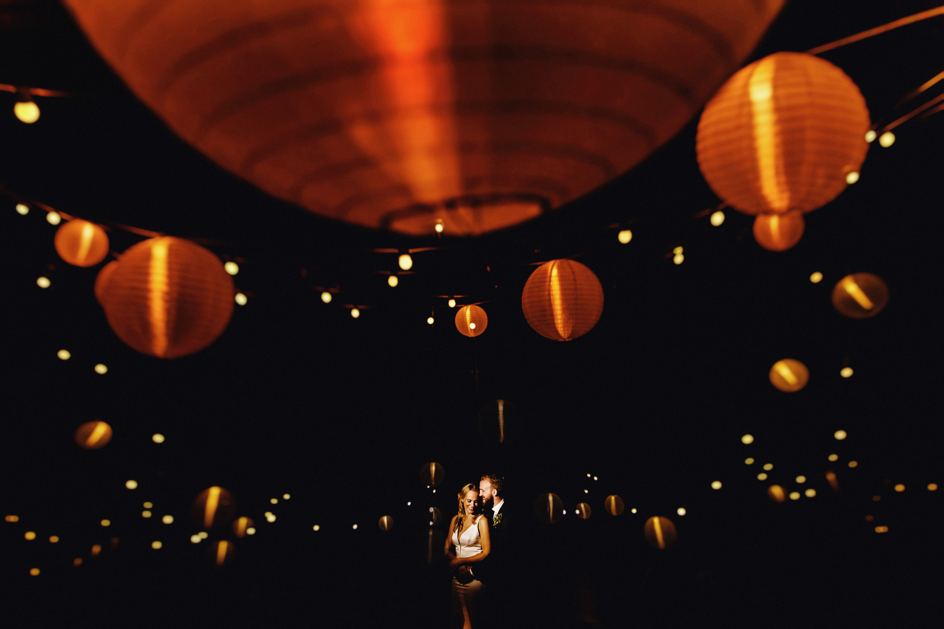 portrait with lights, titanic hotel wedding