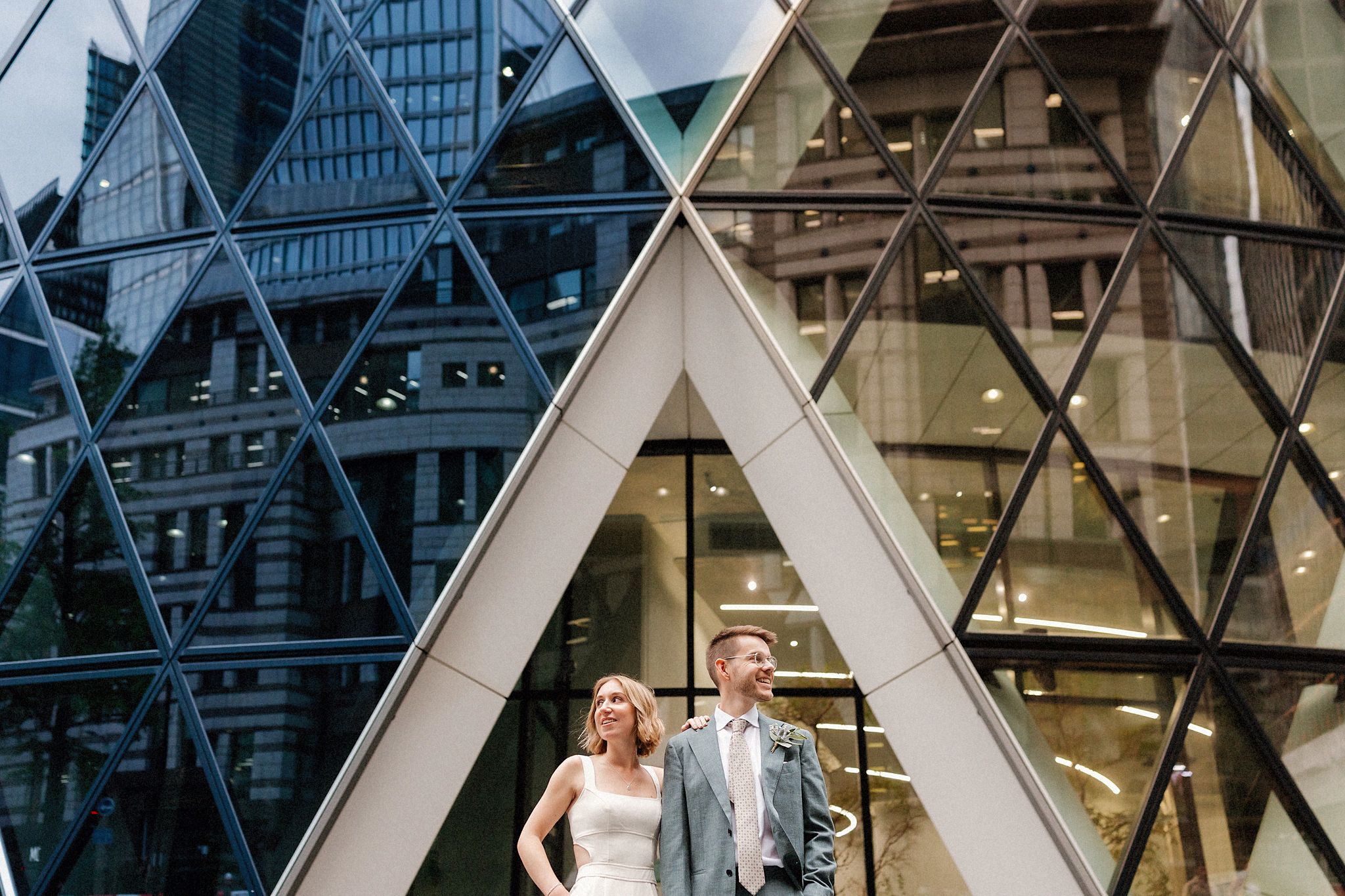 london wedding at st ethelburga's